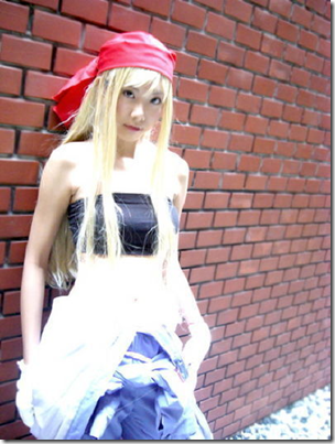 There's plenty of pictures of Winry Rockbell from the anime, 